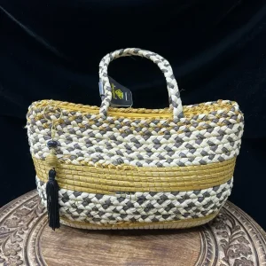 Contrast woven tote