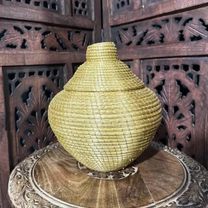 Woven pot