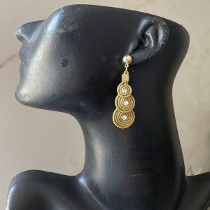Earrings 16
