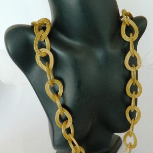 Interlaced-drop necklace